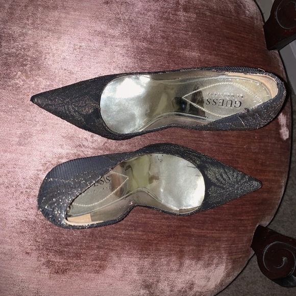 Guess Heel 8 1/2 - Picture 1 of 3